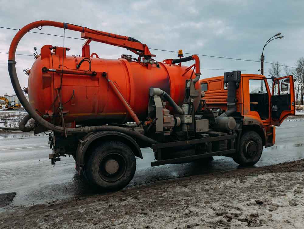 hydrovac truck